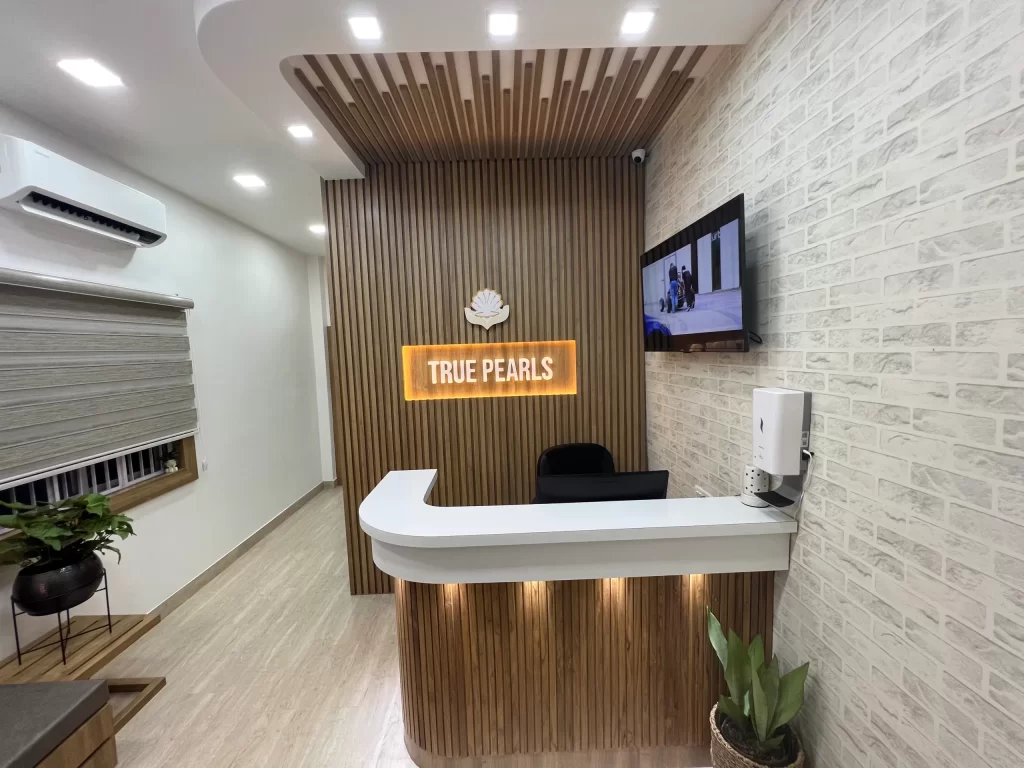 Best Dentist In Ranchi Front Desk